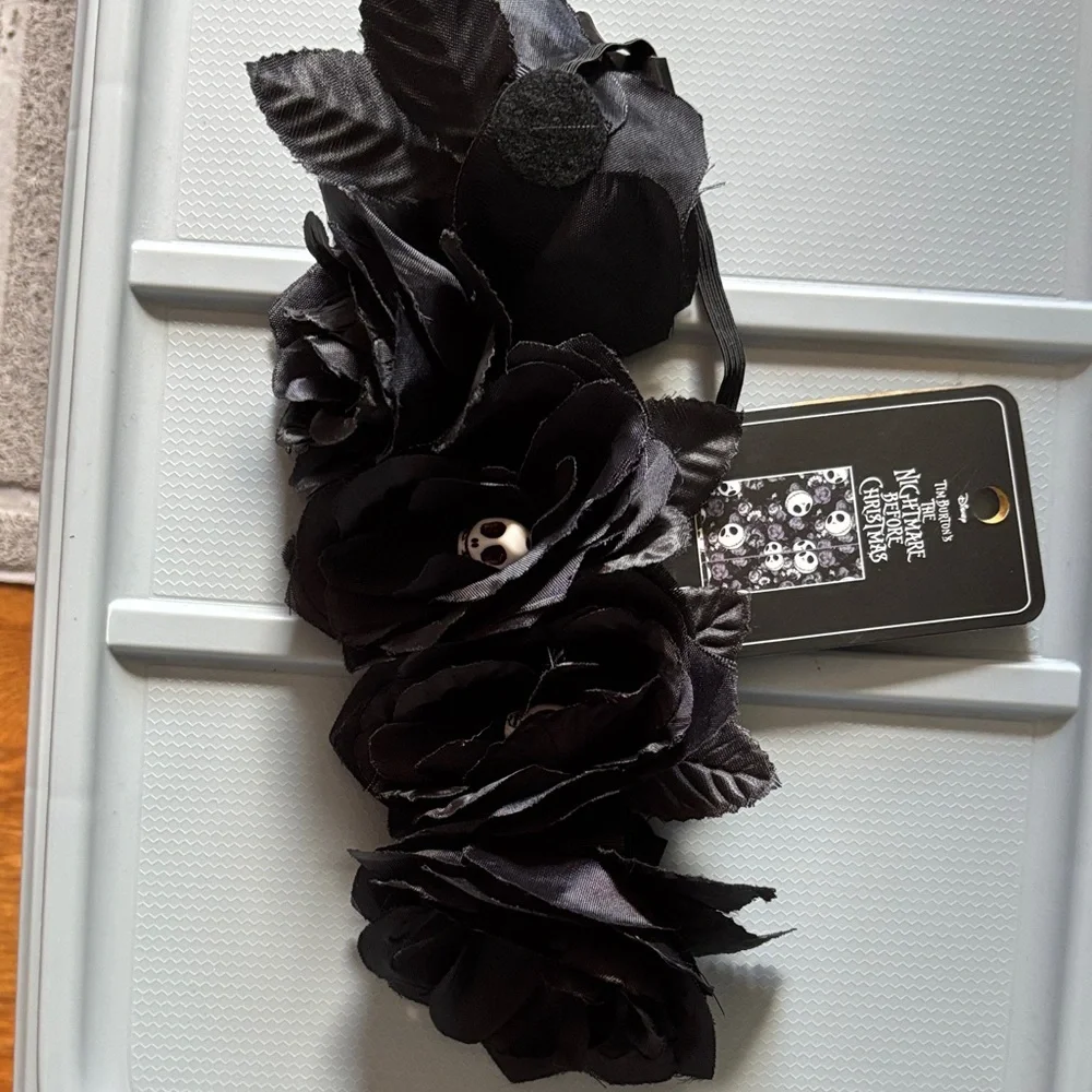 NWT Jack Skellington Black Roses Skulls hardback